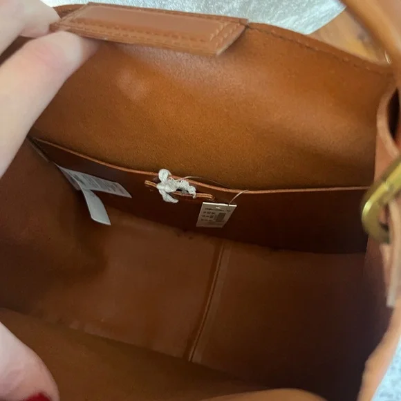 NWT Madewell Brown Leather Shoulder Bag - Picture 2 of 6